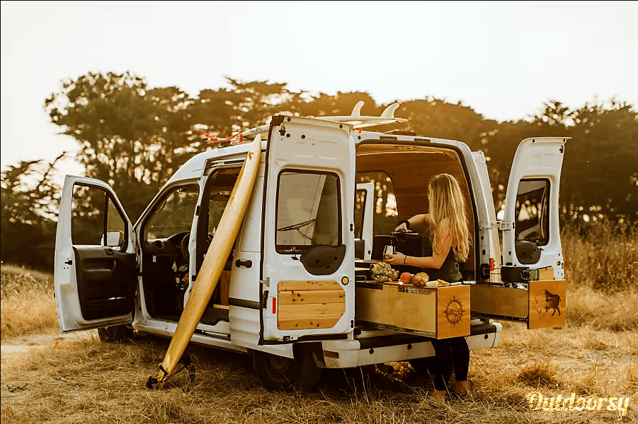 Under $150: 10 Cute Campervans Ready To Take You Away This Weekend ...