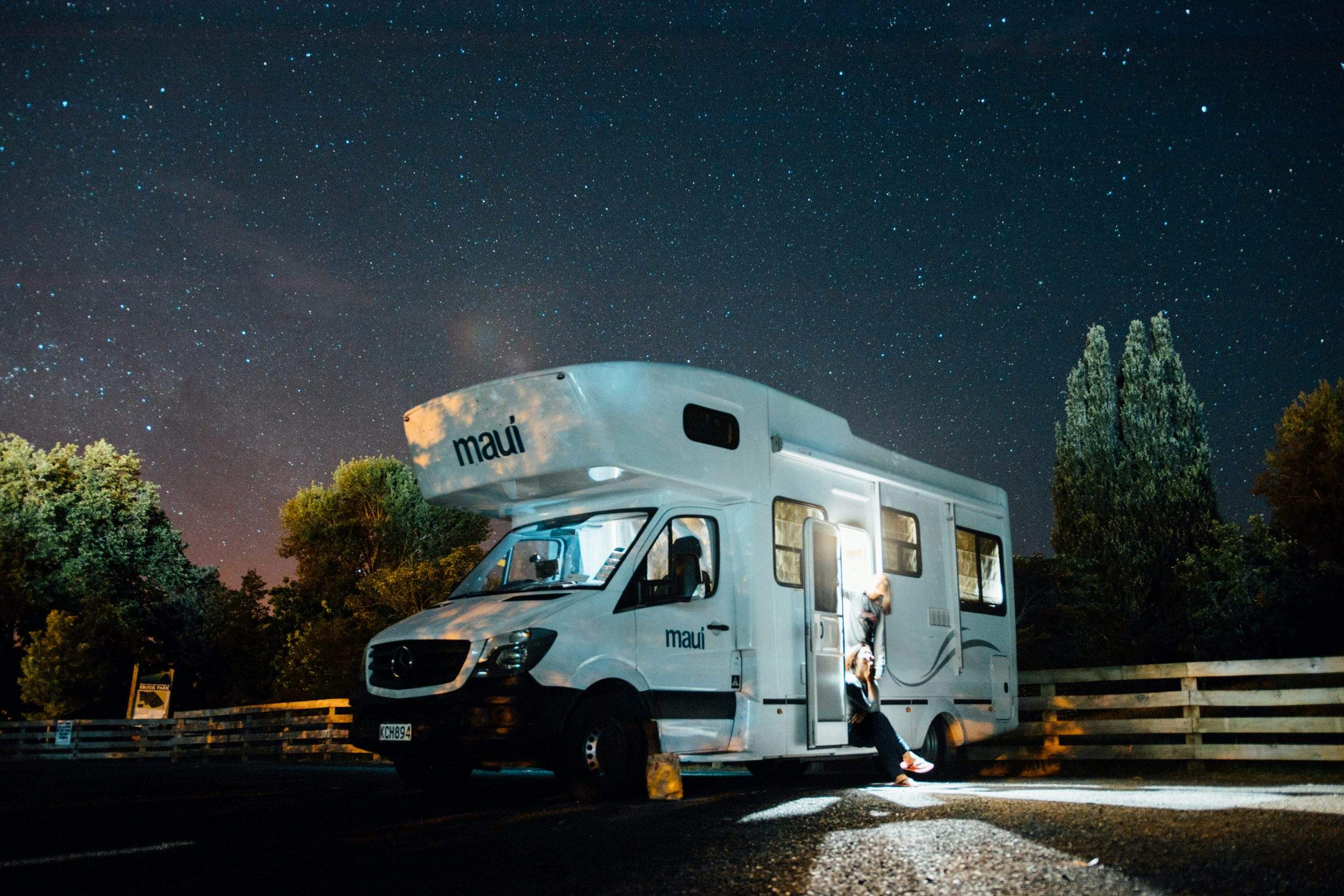 How (and Why) to Plan A Stargazing RV Trip